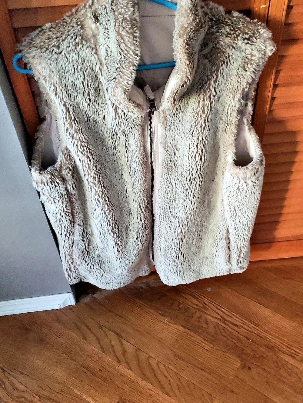 Faux Fur Trim REVERSIBLE in Cream Like New